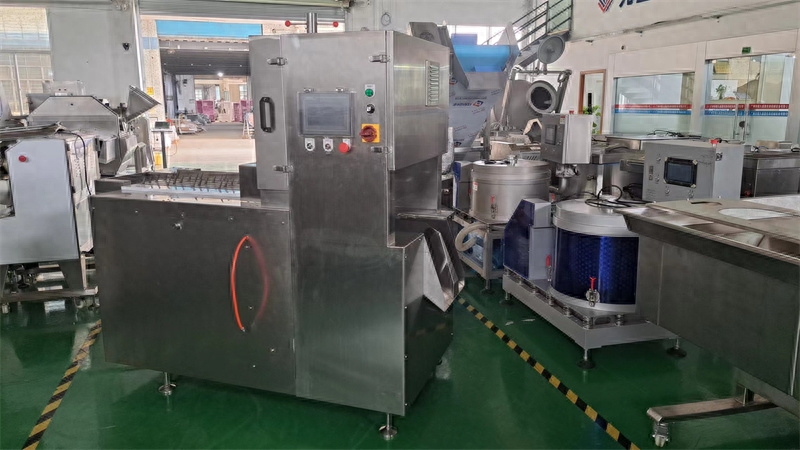 扇子骨牛仔骨鋸骨機(jī)哪家好？祥九瑞盈多條鋸自動(dòng)切塊機(jī)來(lái)告訴你